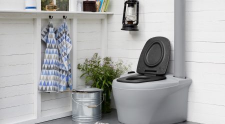 Nhà vệ sinh than bùn cho: cái nào tốt hơn