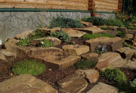 bloembed op meerdere niveaus