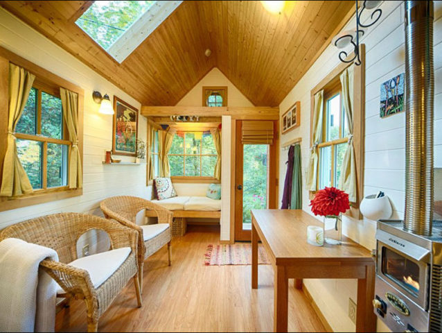 Малка селска къща