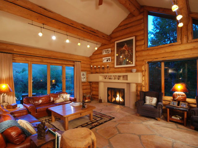 Камина в страната