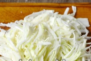 rasp de kool met medium rietje en doe in een aparte kom