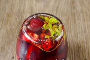 đổ nước xốt vào ngân hàng và cuộn lại