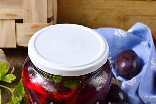 mận ngâm đã sẵn sàng