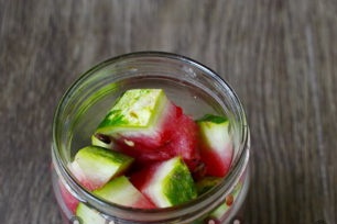 Разпределете в буркани