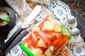 домати с ябълки