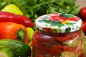 Donskoy salotos su agurkais