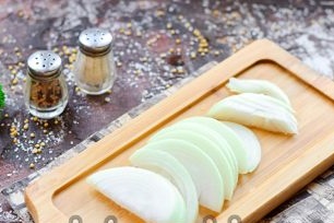 нарязваме лука