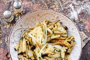 сгънете салата