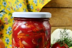 Barščių padažas yra paruoštas