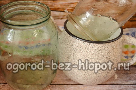 chuẩn bị lon và nắp