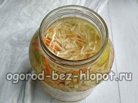 supilkite marinatą į stiklainį