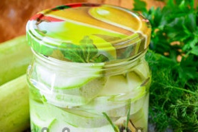 кисели тиквички за зимата