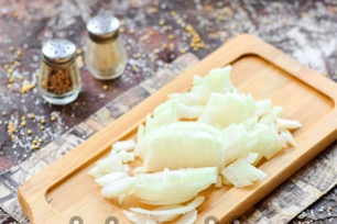 Hành tây xắt nhỏ