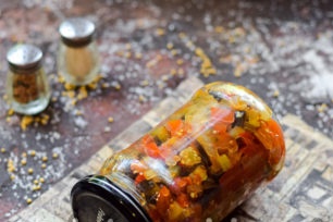 Để ngân hàng đảo lộn trong một ngày