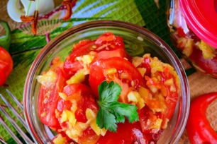 готови домати на корейски