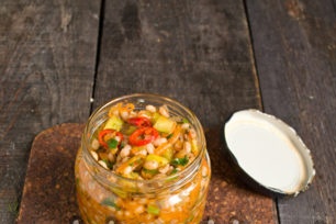 сложете туршията в банки