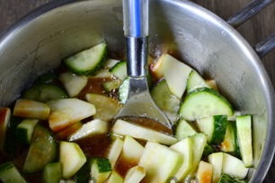 užpilkite vandeniu, sumaišykite