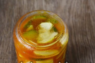 uždaryti bankus ir apversti