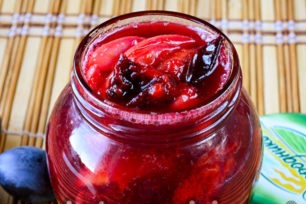 напълнете бурканите