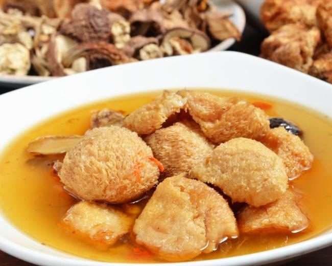 Ястие с къпинов корал