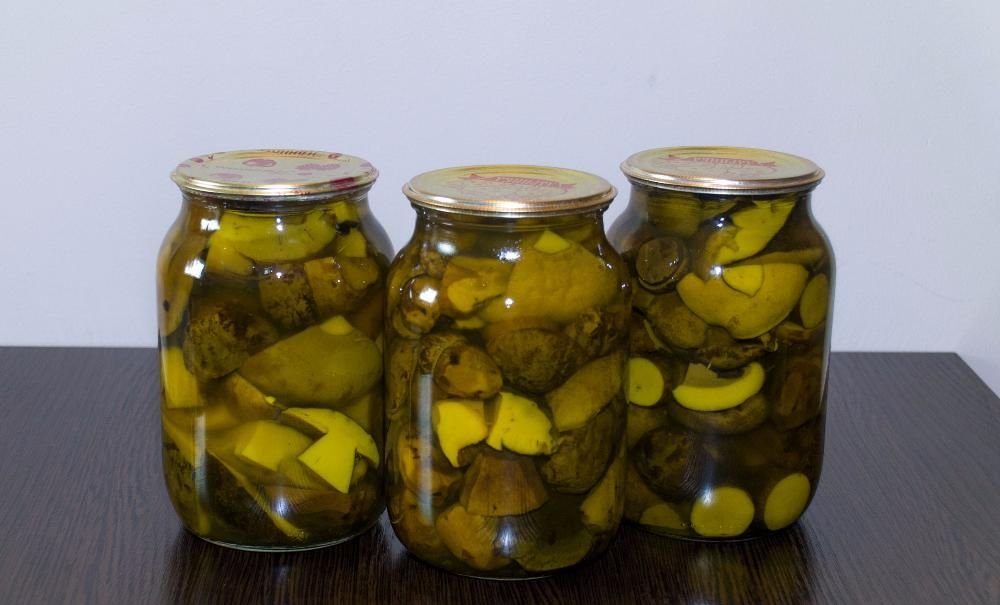 אלונים כבושים