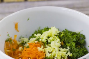 добавете чесън