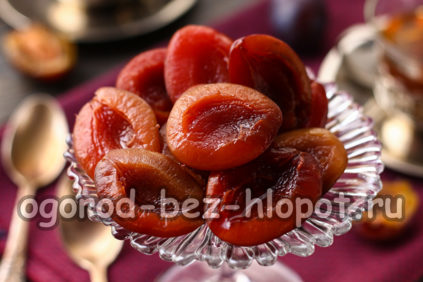 сливи в собствен сок