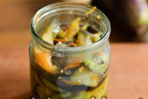 užpildyti skardines