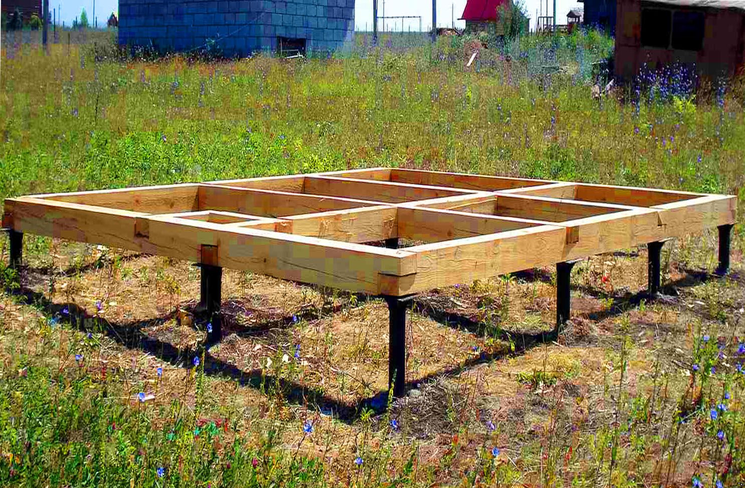 יסוד בורג ערימה מתחת לבית