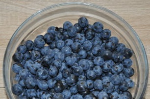 изплакнете горски плодове