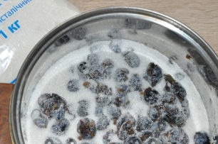 изсипете захар