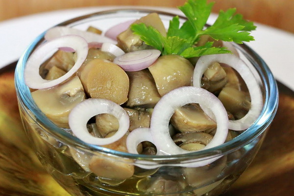 Gezouten champignons parasols