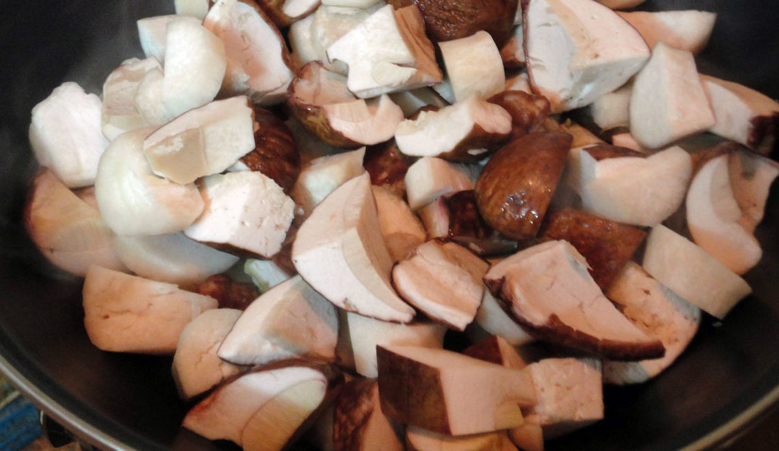 Пържени гъби от свинско месо