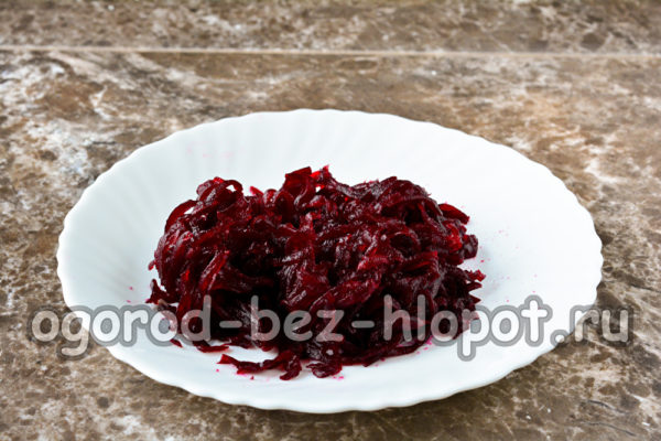 burokėlius išvirkite ir sutarkuokite