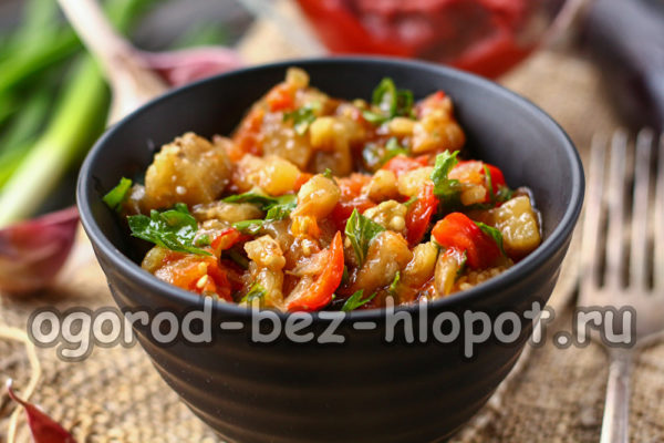 šiltos salotos yra paruoštos