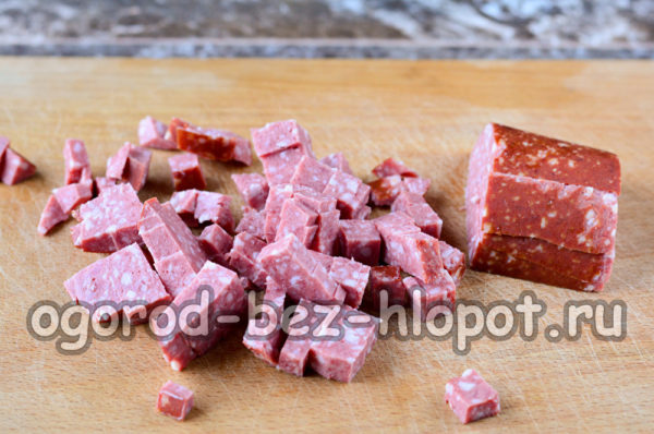 нарязан наденица