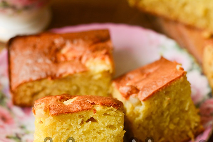 кефирна шарлотка с ябълки