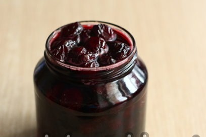 сложете сладкото в банки