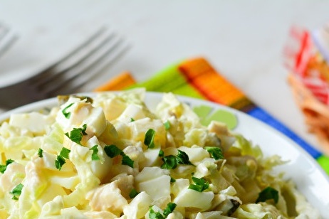 Салата Моника, която затъмнява Кожи и Оливие