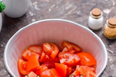 нарязани домати