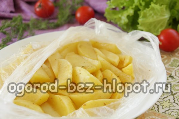 nướng khoai tây trong lò vi sóng