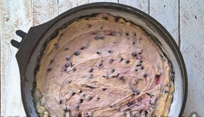 поставете тестото във формата