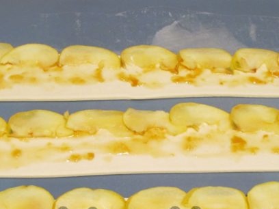 sudėti obuolių skilteles