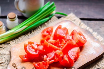 нарязани домати