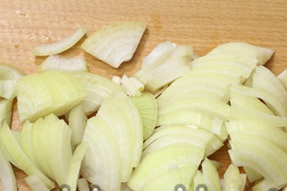 susmulkinkite svogūną