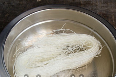 добавете вряща вода към функцията