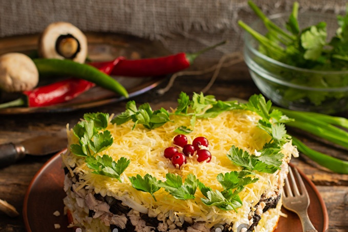 слойна торта закуска