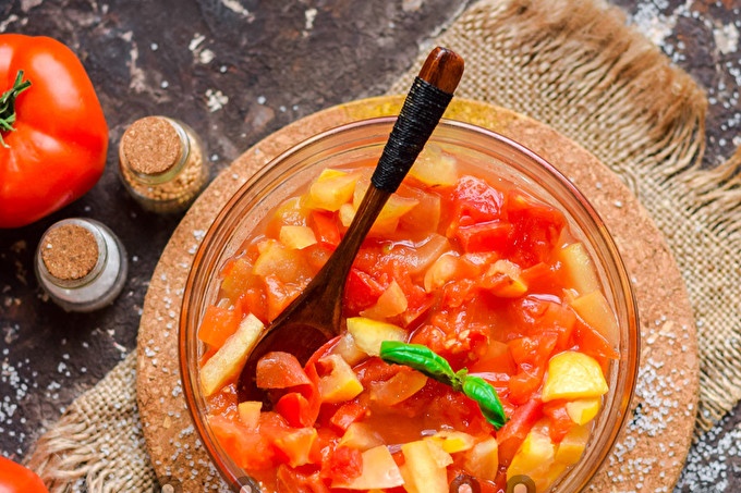 сладко от червен домат