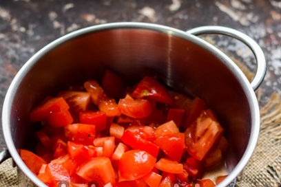 нарязани домати