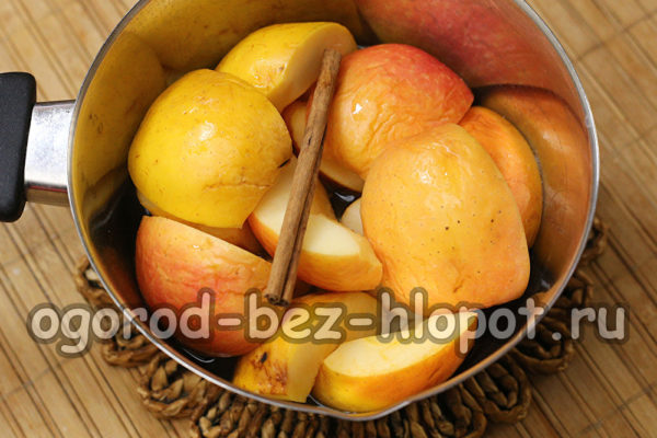 добавете вода и канела